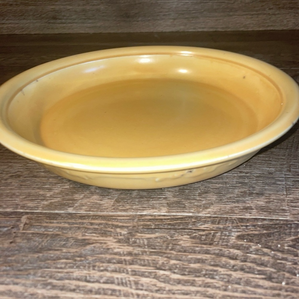 Vtg Homer Laughlin Oven Serve Pie Plate 10.5" Yellow